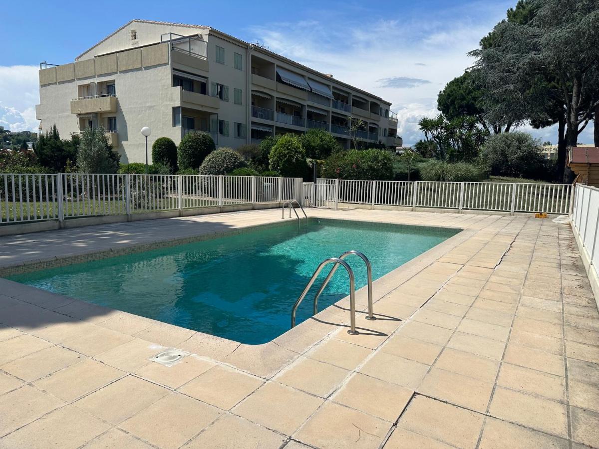Studio Calme Dernier Etage Antibes Esterno foto